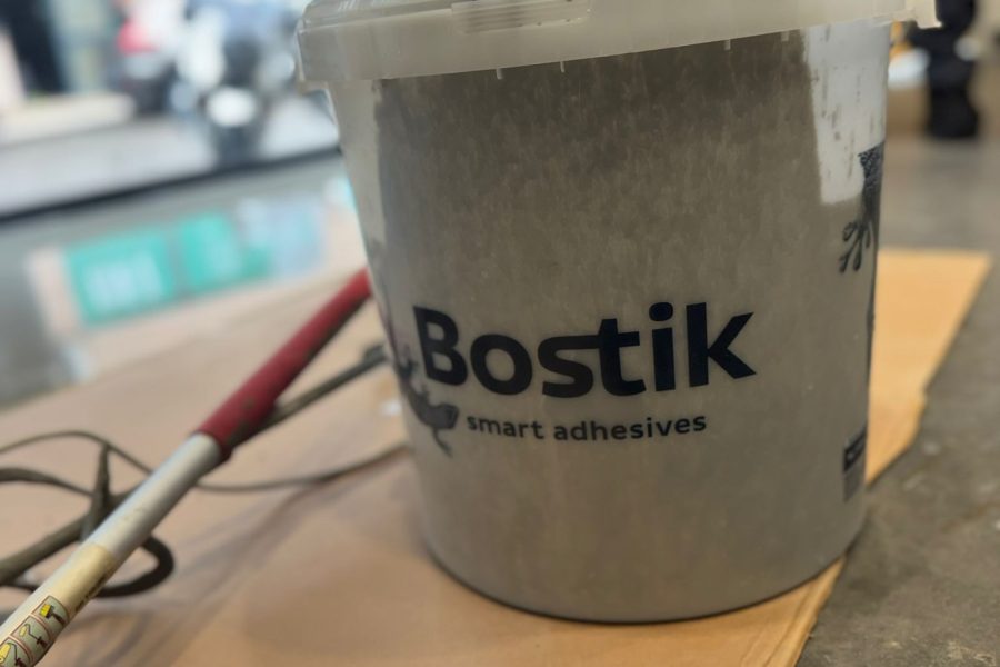 pasta autonivelante bostik
