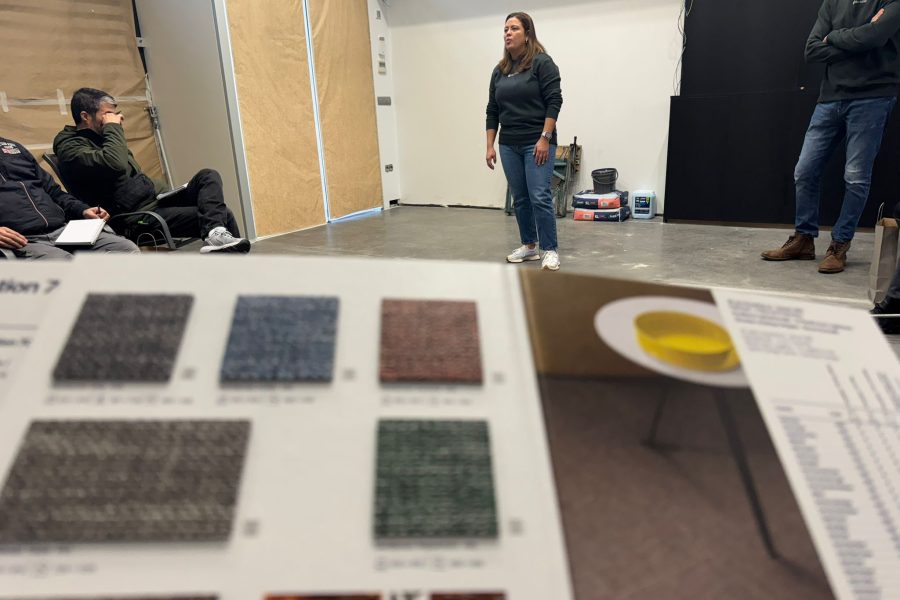 muestra de INSTALACIÓN DE PAVIMENTOS VINÍLICOS EN ROLLO Y SISTEMAS EN CLIC