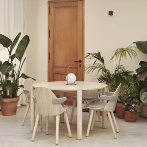Comedor con Mesa de comedor redonda Junco de Teulat