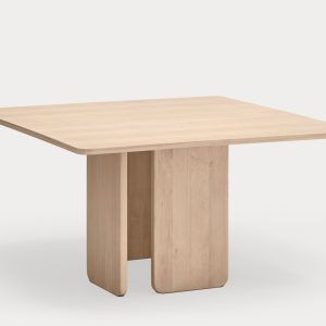 Mesa de comedor cuadrada Arq de Teulat