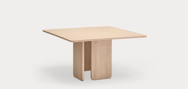 Mesa de comedor cuadrada Arq de Teulat