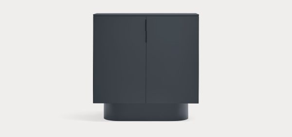 Mesa auxiliar minimalista con almacenaje